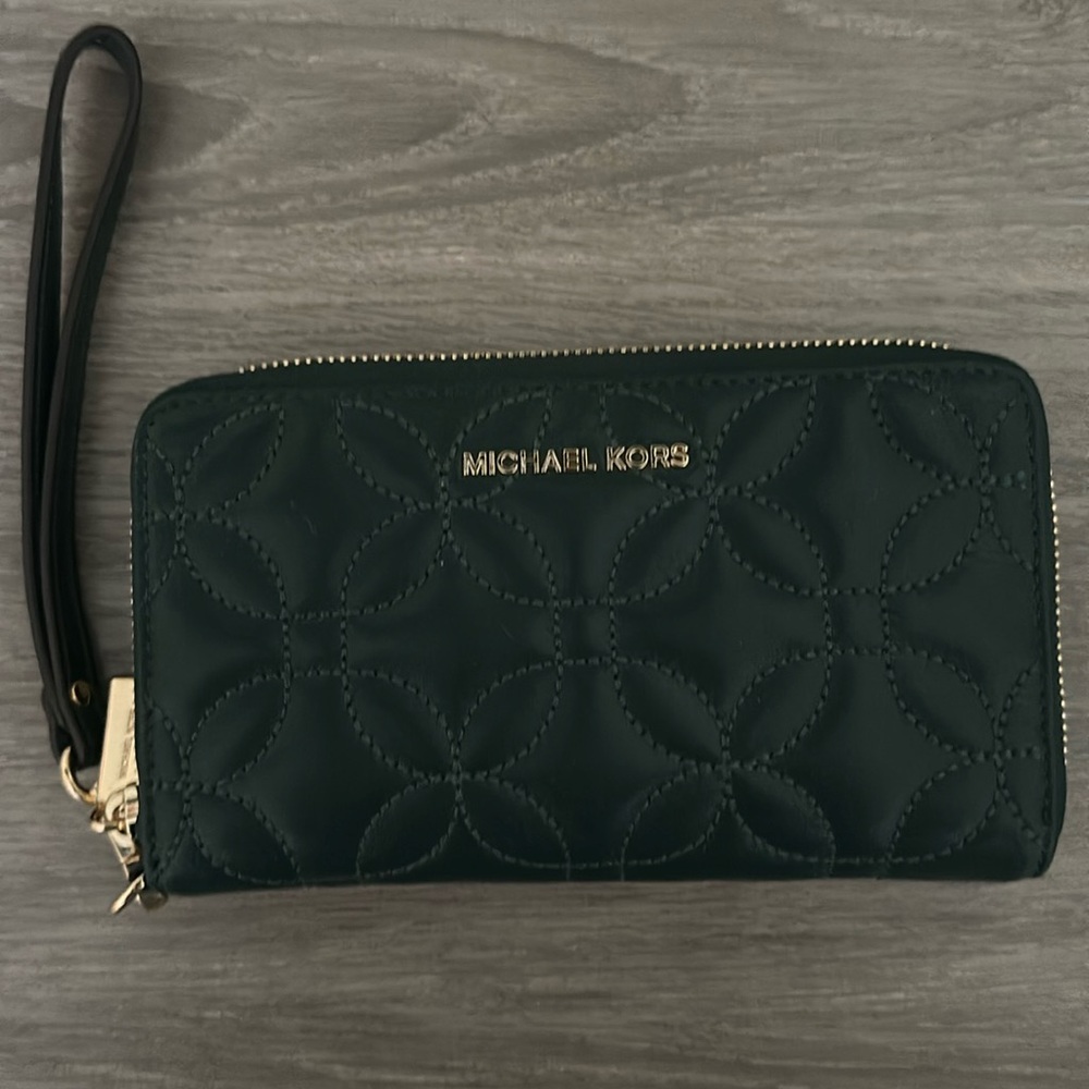 Michael Kora Wristlet Purse- New with tags!